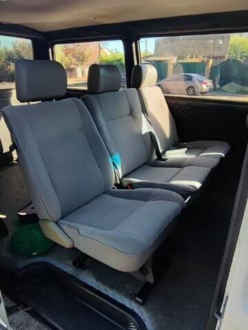 Білий Фольксваген Каравелла, об'ємом двигуна 2.5 л та пробігом 420 тис. км за 6800 $, фото 1 на Automoto.ua