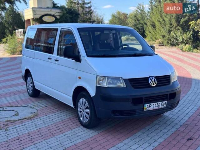 Білий Фольксваген Каравелла, об'ємом двигуна 1.9 л та пробігом 297 тис. км за 8350 $, фото 3 на Automoto.ua