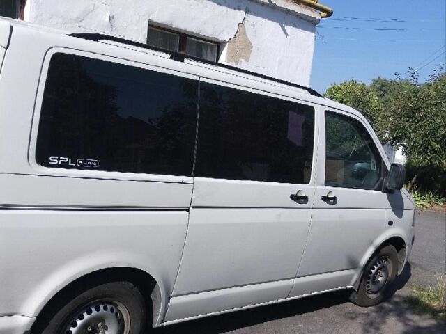 Белый Фольксваген Каравелла, объемом двигателя 0 л и пробегом 400 тыс. км за 6800 $, фото 4 на Automoto.ua
