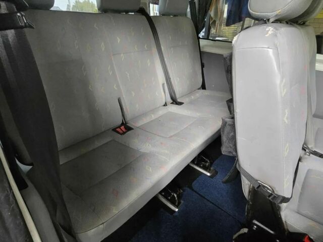 Фольксваген Каравелла 2006 в Кривом Роге на Automoto.ua Белый Фольксваген Каравелла, объемом двигателя 1.9 л и пробегом 235 тыс. км за 7800 $, фото 5 на Automoto.ua