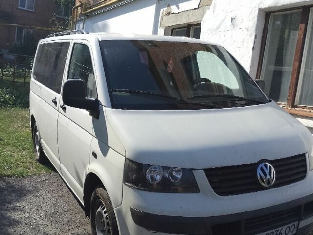 Белый Фольксваген Каравелла, объемом двигателя 0 л и пробегом 400 тыс. км за 6800 $, фото 1 на Automoto.ua