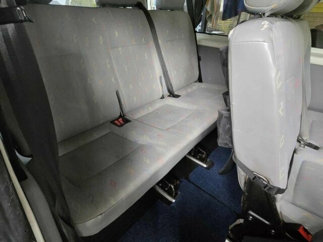 Фольксваген Каравелла 2006 в Ровно на Automoto.ua Белый Фольксваген Каравелла, объемом двигателя 1.9 л и пробегом 235 тыс. км за 6750 $, фото 6 на Automoto.ua