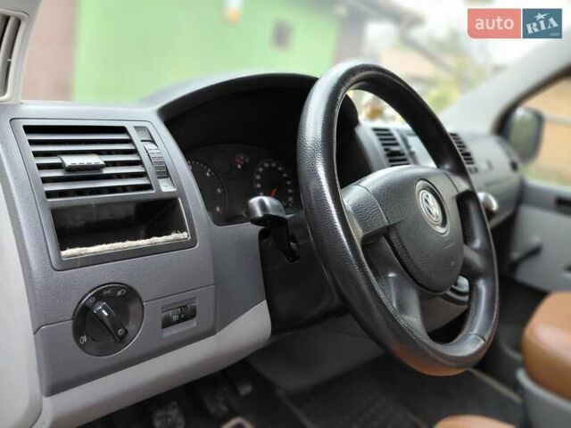 Фольксваген Каравелла 2007 в Жмеренке на Automoto.ua Белый Фольксваген Каравелла, объемом двигателя 1.9 л и пробегом 345 тыс. км за 8650 $, фото 10 на Automoto.ua