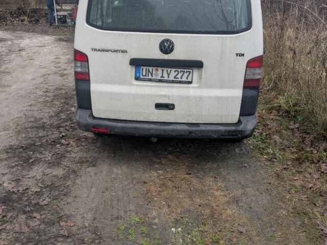 Білий Фольксваген Каравелла, об'ємом двигуна 2.5 л та пробігом 367 тис. км за 6000 $, фото 1 на Automoto.ua