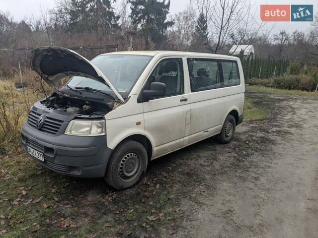 Белый Фольксваген Каравелла, объемом двигателя 2.5 л и пробегом 370 тыс. км за 6000 $, фото 8 на Automoto.ua