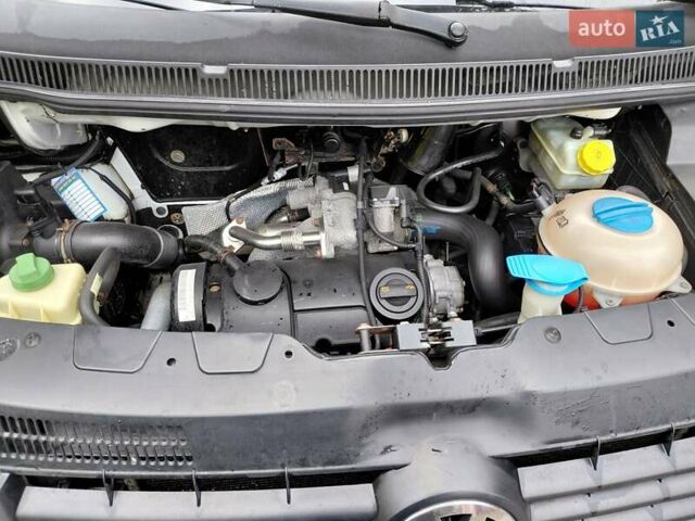 Фольксваген Каравелла 2007 в Жмеренке на Automoto.ua Белый Фольксваген Каравелла, объемом двигателя 1.9 л и пробегом 345 тыс. км за 8650 $, фото 23 на Automoto.ua