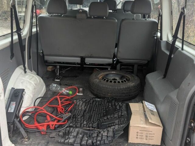 Білий Фольксваген Каравелла, об'ємом двигуна 2.5 л та пробігом 367 тис. км за 6000 $, фото 3 на Automoto.ua