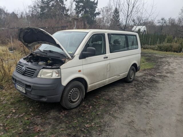 Білий Фольксваген Каравелла, об'ємом двигуна 2.5 л та пробігом 367 тис. км за 6000 $, фото 9 на Automoto.ua