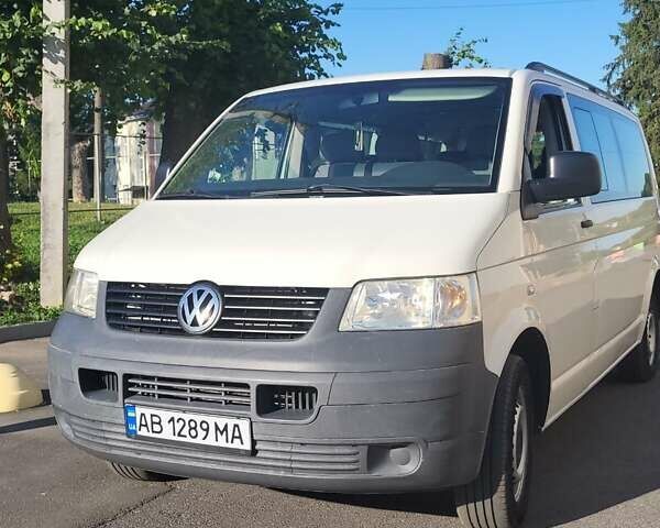 Белый Фольксваген Каравелла, объемом двигателя 2.46 л и пробегом 252 тыс. км за 9999 $, фото 6 на Automoto.ua