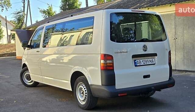Белый Фольксваген Каравелла, объемом двигателя 2.46 л и пробегом 252 тыс. км за 9999 $, фото 3 на Automoto.ua