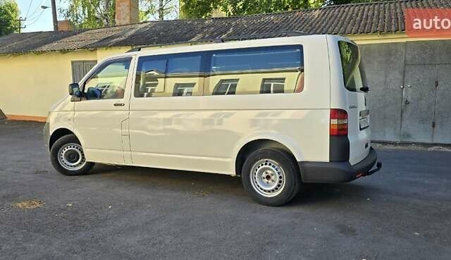 Белый Фольксваген Каравелла, объемом двигателя 2.46 л и пробегом 252 тыс. км за 9999 $, фото 5 на Automoto.ua