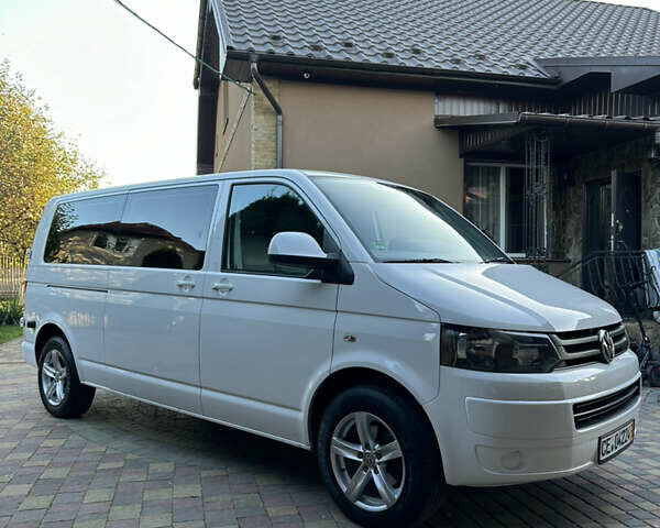 Белый Фольксваген Каравелла, объемом двигателя 1.98 л и пробегом 265 тыс. км за 14900 $, фото 5 на Automoto.ua