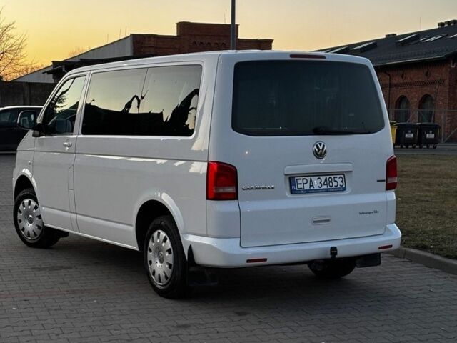Белый Фольксваген Каравелла, объемом двигателя 2 л и пробегом 187 тыс. км за 8900 $, фото 7 на Automoto.ua
