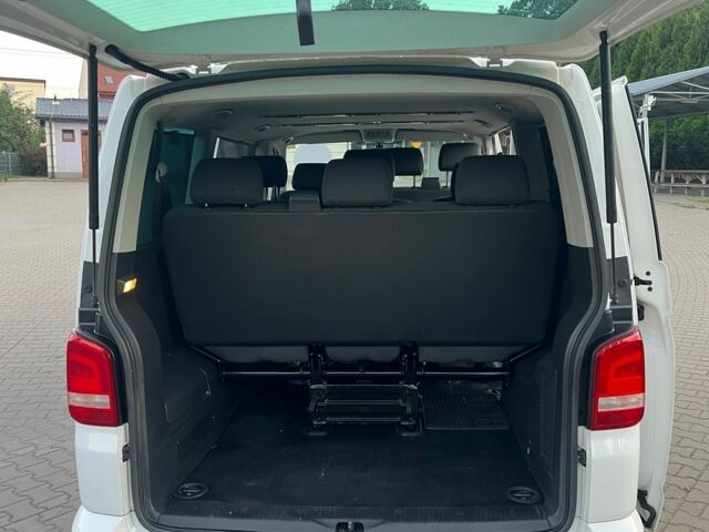 Білий Фольксваген Каравелла, об'ємом двигуна 2 л та пробігом 208 тис. км за 8200 $, фото 6 на Automoto.ua