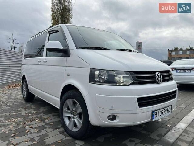 Белый Фольксваген Каравелла, объемом двигателя 2 л и пробегом 283 тыс. км за 16900 $, фото 2 на Automoto.ua