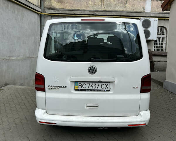 Білий Фольксваген Каравелла, об'ємом двигуна 1.97 л та пробігом 298 тис. км за 15000 $, фото 4 на Automoto.ua