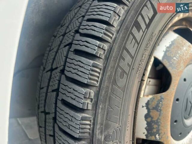 Білий Фольксваген Каравелла, об'ємом двигуна 1.97 л та пробігом 233 тис. км за 15999 $, фото 14 на Automoto.ua