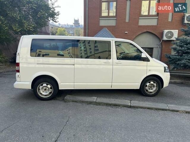 Фольксваген Каравелла 2014 в Харькове на Automoto.ua Белый Фольксваген Каравелла, объемом двигателя 2 л и пробегом 276 тыс. км за 16500 $, фото 4 на Automoto.ua