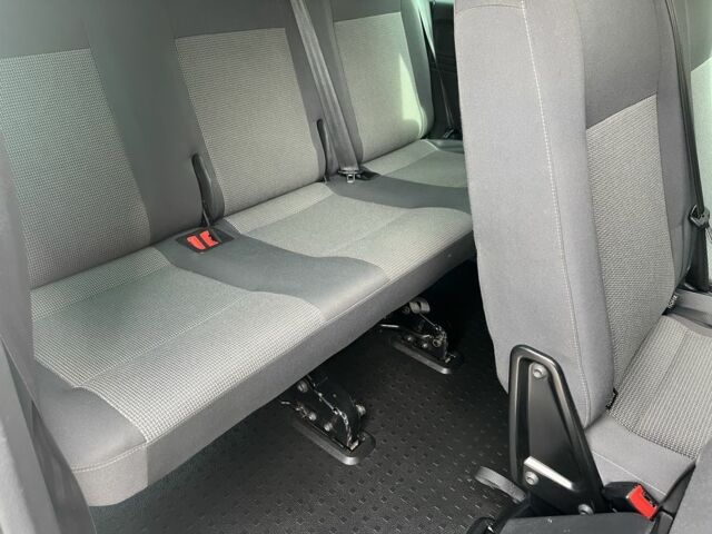 Фольксваген Каравелла 2014 в Харькове на Automoto.ua Белый Фольксваген Каравелла, объемом двигателя 2 л и пробегом 276 тыс. км за 16500 $, фото 9 на Automoto.ua