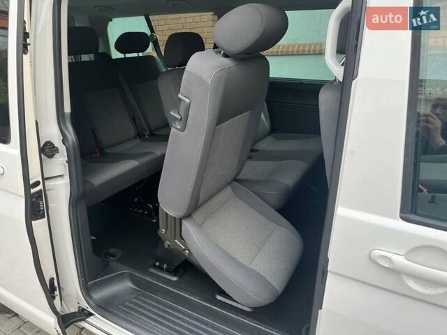 Фольксваген Каравелла 2014 в Харькове на Automoto.ua Белый Фольксваген Каравелла, объемом двигателя 2 л и пробегом 276 тыс. км за 16500 $, фото 7 на Automoto.ua