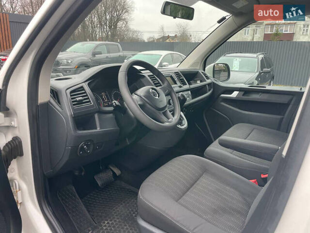 Белый Фольксваген Каравелла, объемом двигателя 2 л и пробегом 260 тыс. км за 25750 $, фото 5 на Automoto.ua