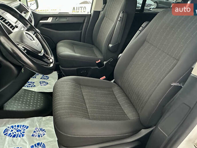 Білий Фольксваген Каравелла, об'ємом двигуна 2 л та пробігом 159 тис. км за 32950 $, фото 7 на Automoto.ua