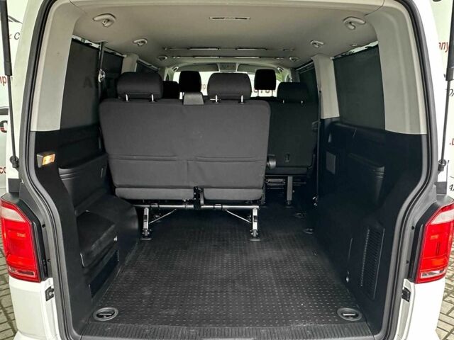 Белый Фольксваген Каравелла, объемом двигателя 2 л и пробегом 159 тыс. км за 32950 $, фото 17 на Automoto.ua