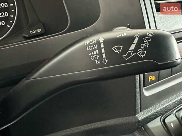 Белый Фольксваген Каравелла, объемом двигателя 2 л и пробегом 159 тыс. км за 32950 $, фото 16 на Automoto.ua