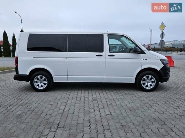 Белый Фольксваген Каравелла, объемом двигателя 2 л и пробегом 162 тыс. км за 24900 $, фото 2 на Automoto.ua