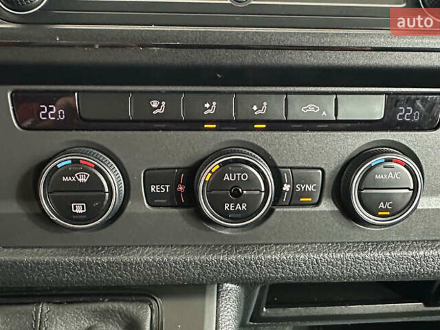 Білий Фольксваген Каравелла, об'ємом двигуна 2 л та пробігом 159 тис. км за 32950 $, фото 14 на Automoto.ua