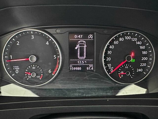 Белый Фольксваген Каравелла, объемом двигателя 2 л и пробегом 159 тыс. км за 32950 $, фото 7 на Automoto.ua