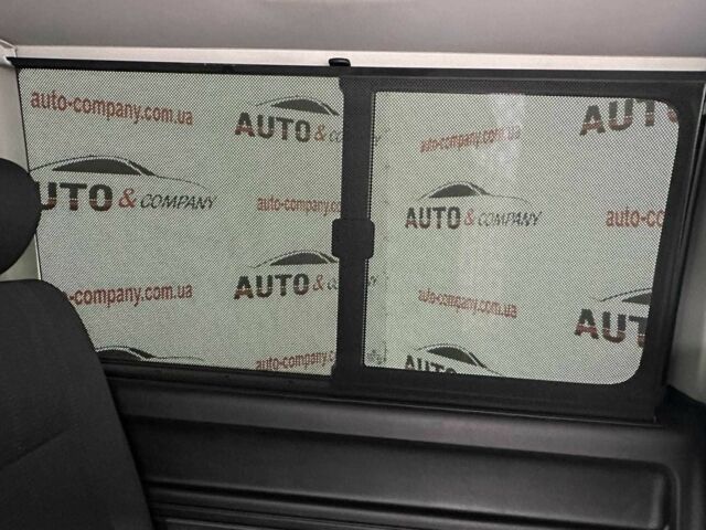 Белый Фольксваген Каравелла, объемом двигателя 2 л и пробегом 159 тыс. км за 32950 $, фото 16 на Automoto.ua