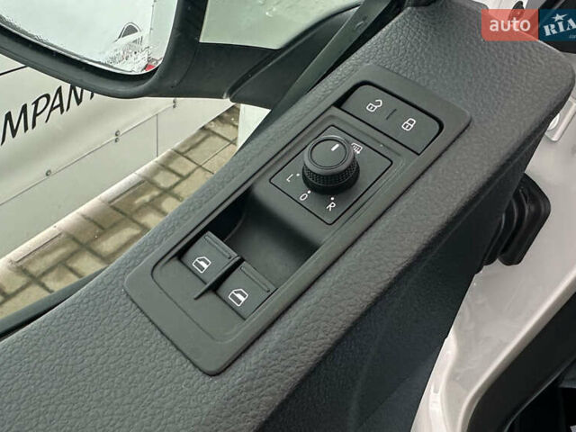 Белый Фольксваген Каравелла, объемом двигателя 2 л и пробегом 159 тыс. км за 32950 $, фото 19 на Automoto.ua