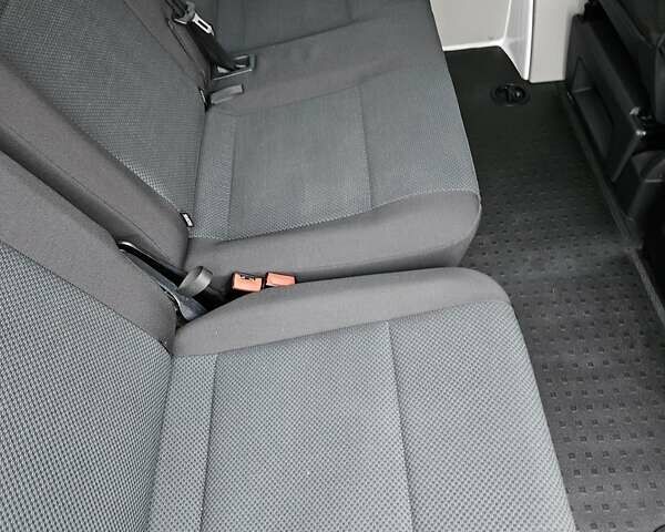 Белый Фольксваген Каравелла, объемом двигателя 2 л и пробегом 162 тыс. км за 24900 $, фото 35 на Automoto.ua