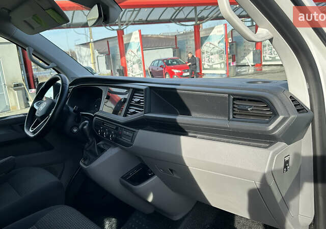 Белый Фольксваген Каравелла, объемом двигателя 1.97 л и пробегом 241 тыс. км за 23700 $, фото 21 на Automoto.ua