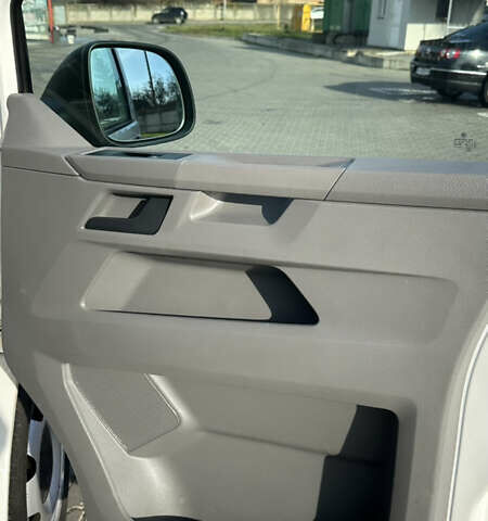 Белый Фольксваген Каравелла, объемом двигателя 1.97 л и пробегом 241 тыс. км за 23700 $, фото 22 на Automoto.ua