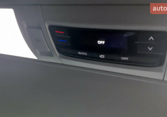 Белый Фольксваген Каравелла, объемом двигателя 0 л и пробегом 35 тыс. км за 42026 $, фото 11 на Automoto.ua