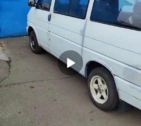 Белый Фольксваген Каравелла, объемом двигателя 2.4 л и пробегом 303 тыс. км за 3000 $, фото 7 на Automoto.ua