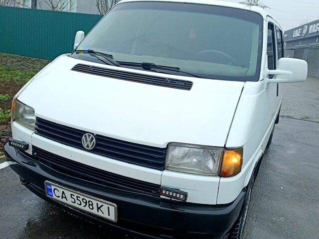 Білий Фольксваген Каравелла, об'ємом двигуна 1.9 л та пробігом 600 тис. км за 4200 $, фото 1 на Automoto.ua