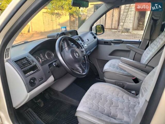 Бежевый Фольксваген Каравелла, объемом двигателя 1.97 л и пробегом 483 тыс. км за 12500 $, фото 10 на Automoto.ua