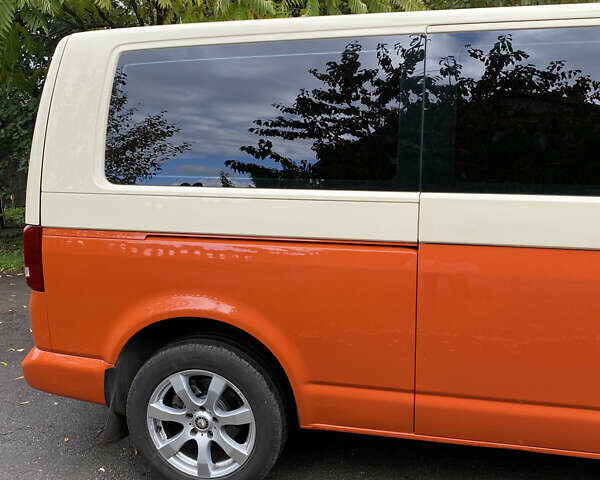 Бежевий Фольксваген Каравелла, об'ємом двигуна 1.97 л та пробігом 310 тис. км за 15600 $, фото 6 на Automoto.ua