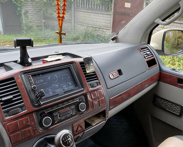 Бежевий Фольксваген Каравелла, об'ємом двигуна 1.97 л та пробігом 310 тис. км за 15600 $, фото 21 на Automoto.ua