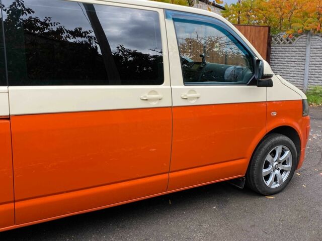 Бежевый Фольксваген Каравелла, объемом двигателя 2 л и пробегом 310 тыс. км за 15599 $, фото 5 на Automoto.ua