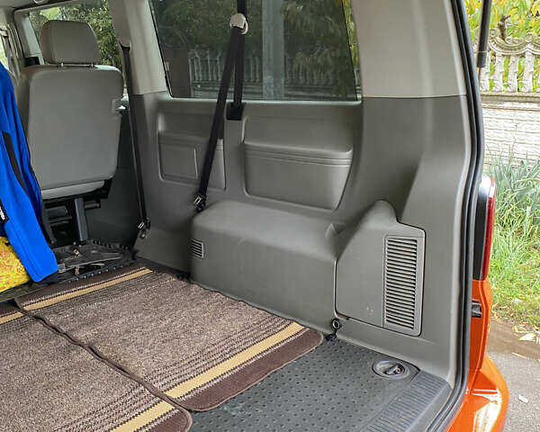 Бежевий Фольксваген Каравелла, об'ємом двигуна 1.97 л та пробігом 310 тис. км за 15600 $, фото 12 на Automoto.ua