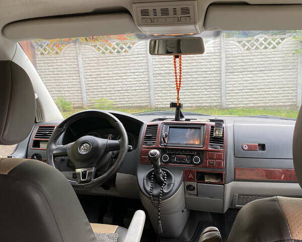 Бежевий Фольксваген Каравелла, об'ємом двигуна 1.97 л та пробігом 310 тис. км за 15600 $, фото 18 на Automoto.ua