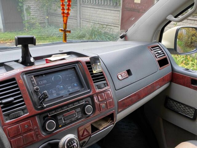 Бежевый Фольксваген Каравелла, объемом двигателя 2 л и пробегом 310 тыс. км за 15599 $, фото 21 на Automoto.ua