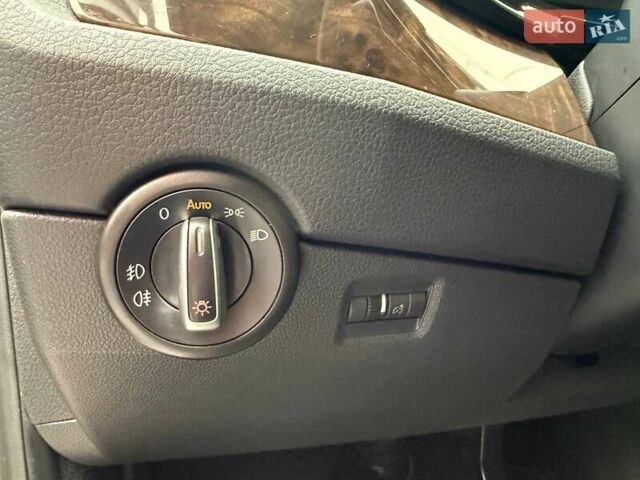 Бежевий Фольксваген Каравелла, об'ємом двигуна 1.97 л та пробігом 127 тис. км за 33990 $, фото 16 на Automoto.ua