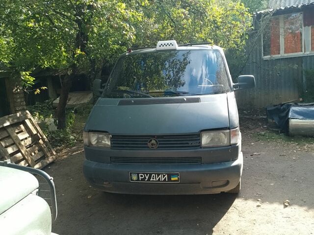 Черный Фольксваген Каравелла, объемом двигателя 0 л и пробегом 360 тыс. км за 3100 $, фото 1 на Automoto.ua