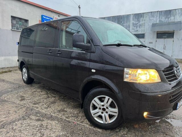 Черный Фольксваген Каравелла, объемом двигателя 2.5 л и пробегом 372 тыс. км за 8500 $, фото 2 на Automoto.ua