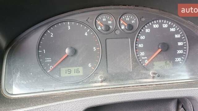 Черный Фольксваген Каравелла, объемом двигателя 0 л и пробегом 450 тыс. км за 8500 $, фото 2 на Automoto.ua
